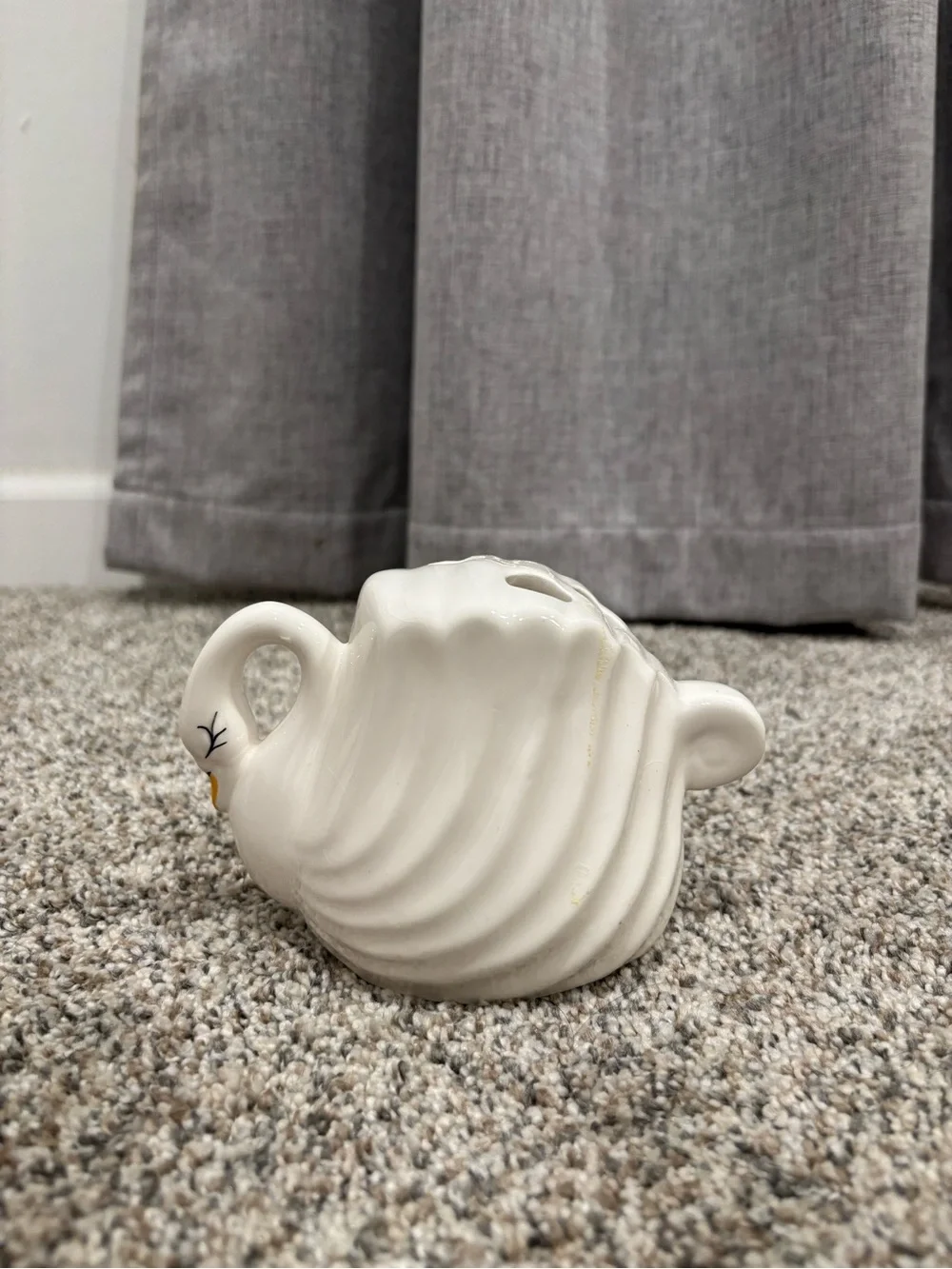 Vintage White Ceramic Swan Toothbrush Holder Bathroom Decor Cottage Core Country